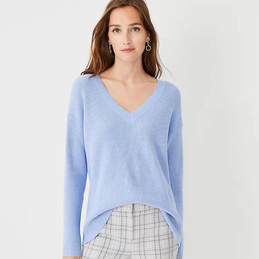 Ann Taylor Ribbed Periwinkle V-Neck Sweater - Size SP